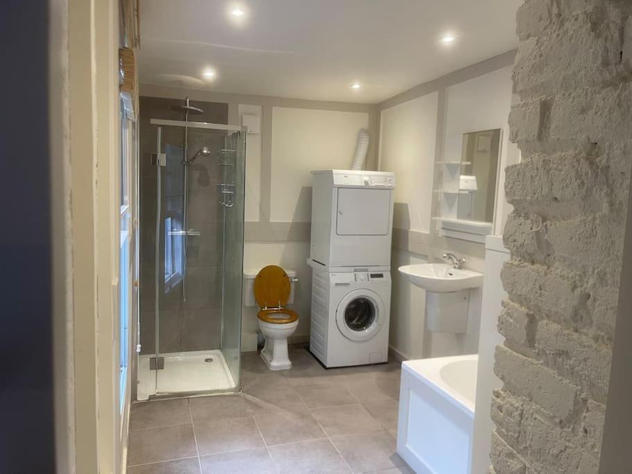 Spacious 2 Bedroom Apartment In The Heart Of Soho. London Exterior foto
